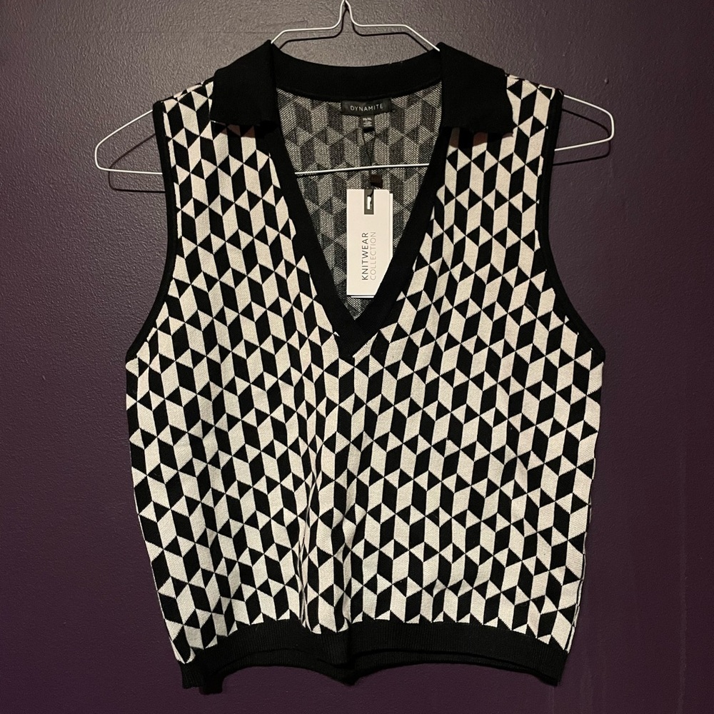 Polo v-neck knitted tank top
